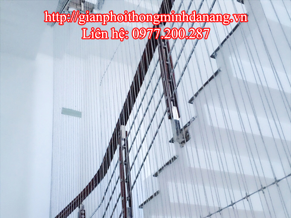 lap-luoi-bao-ve-cau-thang.jpg